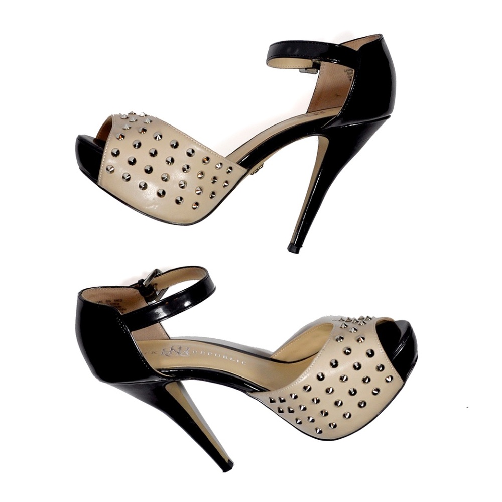 ROCK & REPUBLIC RRKurtan Studded Peep-toe Stiletto